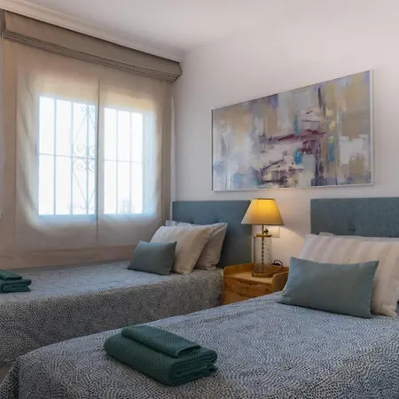 Modern Beachside Flat In Wyndham Costa Del Sol