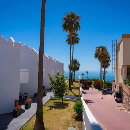 Modern Beachside Flat In Wyndham Costa Del Sol Málaga