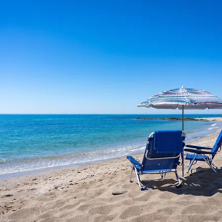 Modern Beachside Flat In Wyndham Costa Del Sol Hébergement de vacances Málaga