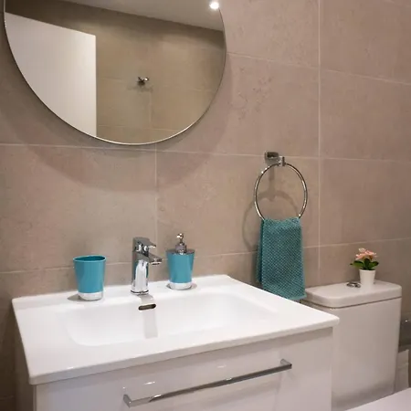 Modern Beachside Flat In Wyndham Costa Del Sol * Málaga